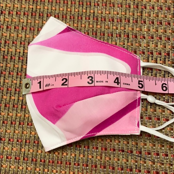 Hawaiian Fabric face mask! - Picture 5 of 6